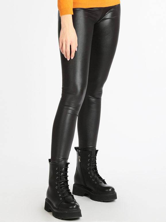Pantaloni slim fit de piele ecologică - Rammi.ro